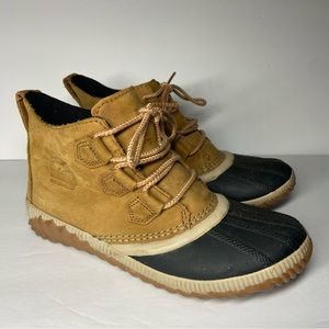 Sorel Size 7 Out N About Women's Ankle Duck Rain Boots Brown Waterproof Leather